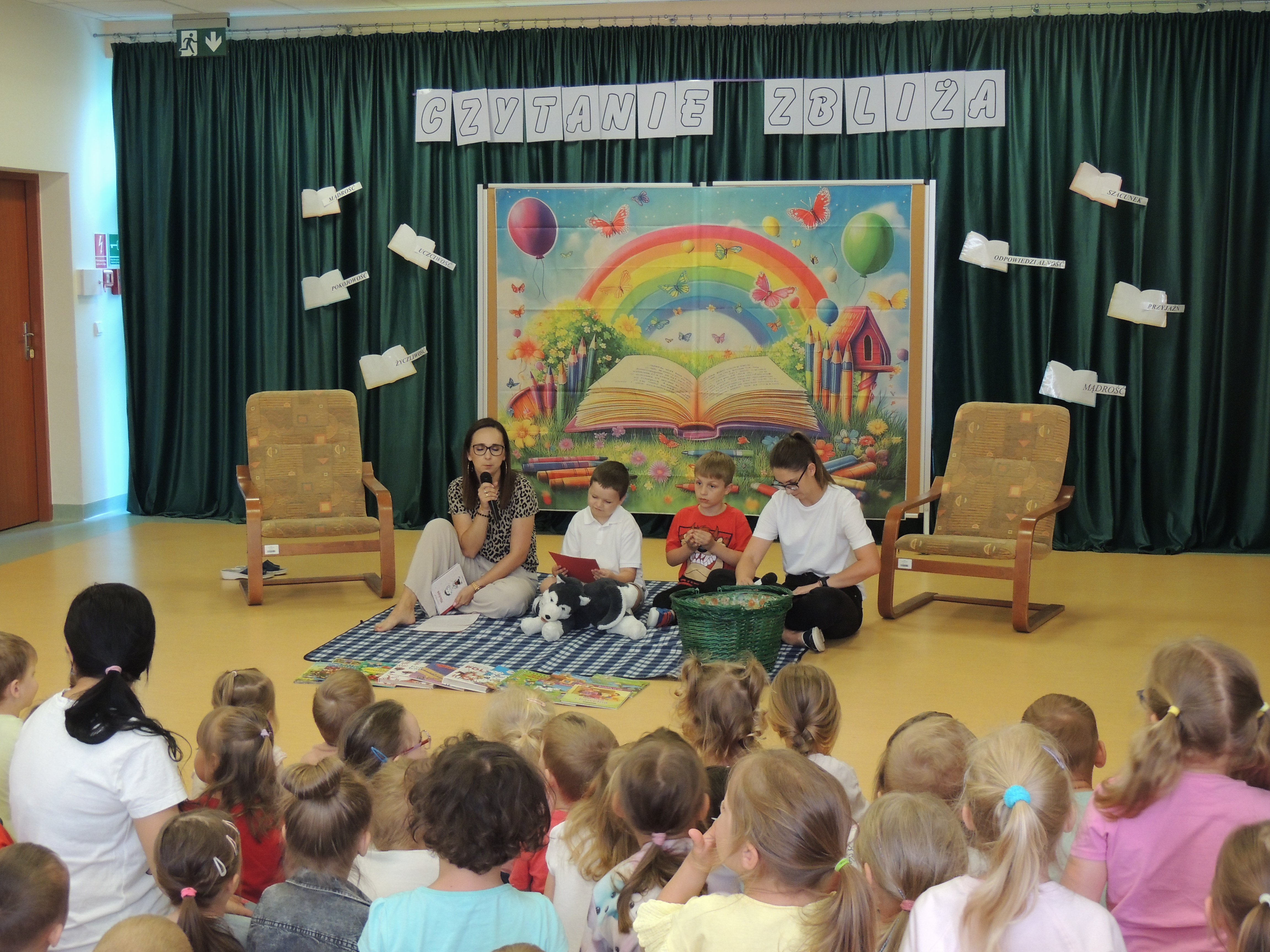 ,,Czytanie zbliża” – tydzień czytania dzieciom